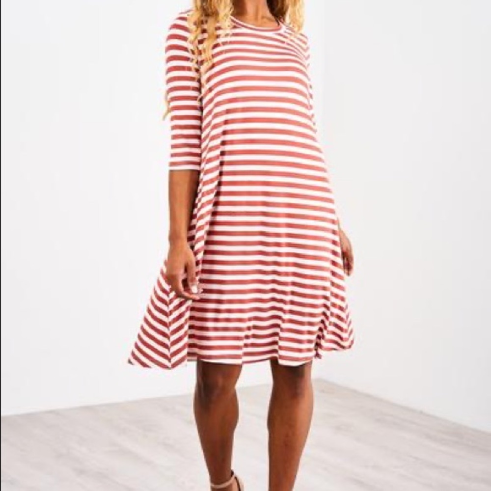 Latched Mama Side Panel Nursing Dress (3/4 Sleeve)